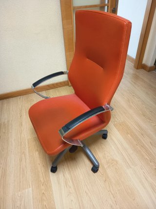 Sillón escritorio color naranja
