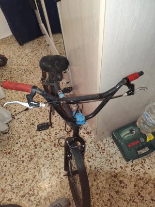 Bicicleta BMX John White