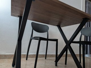 Tavolo e 5 Sedie da Pranzo