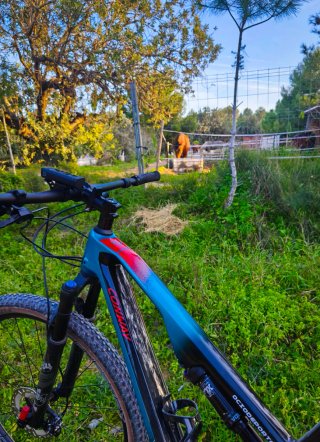 Bicicleta de Montaña Doble suspensión