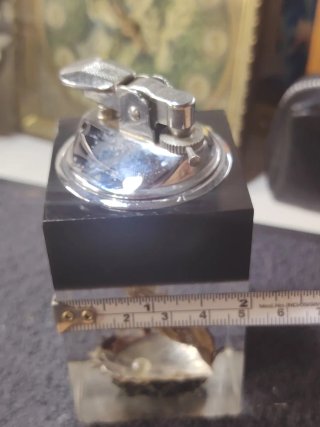 Encendedor de mesa vintage Penguin