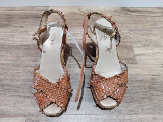 Sandalias cuña TEJUS marrones