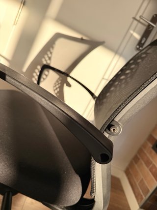 Silla de oficina ergonómica negra