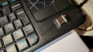 Teclado Inalámbrico Logitech con Touchpad