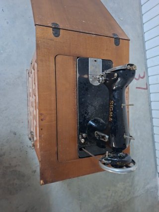 Máquina de coser antigua Sigma