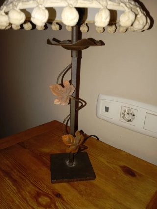 2 Lámparas de forja decorativa.