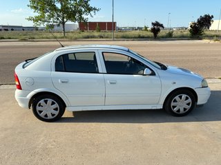 Opel Astra 2002