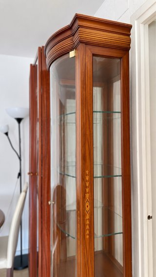 Vitrina Clásica Cristal Curvo Madera Maciza