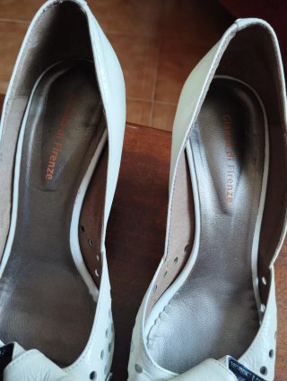 Zapatos Gianna charol blanco talla 39