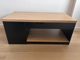 Mesa de centro rectangular con tablero elevable