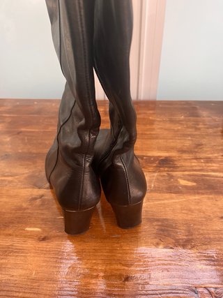 Botas altas de piel negras Wonders