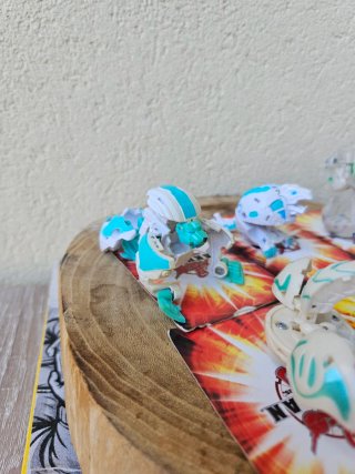 Bakugan B2 Pearl Ventus Wave