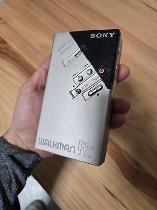Walkman Sony WM-F2 Plata