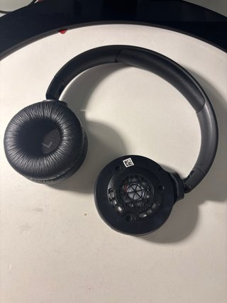 Cascos JBL Negros con Cable Naranja
