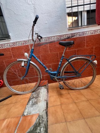 Bicicleta BH antigua azul