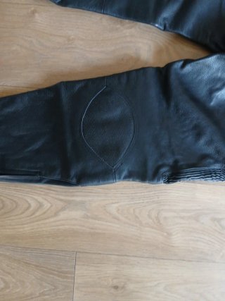 Pantalón Moto Garibaldi Cuero Negro