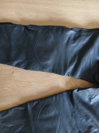 Pantalón Moto Garibaldi Cuero Negro