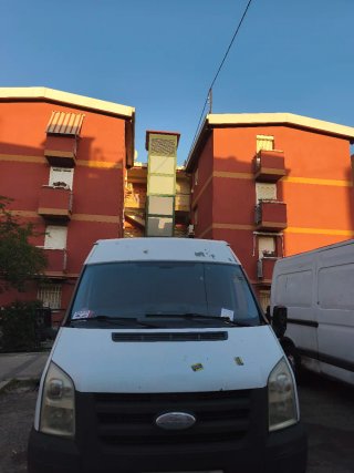 Renault master  Ford Transit  2009