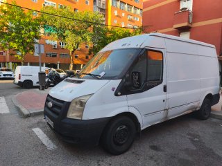 Renault master  Ford Transit  2009