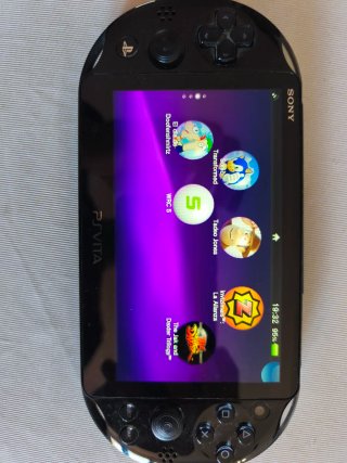 Sony PSP Vita Negra + Funda