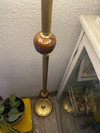 Lampada da terra vintage in metallo e legno