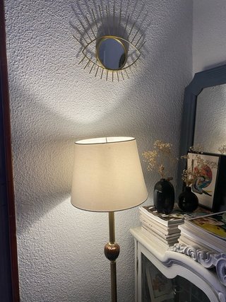 Lampada da terra vintage in metallo e legno
