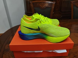 Nike ZoomX Vaporfly Next%3 Talla 42.5 (Originales)