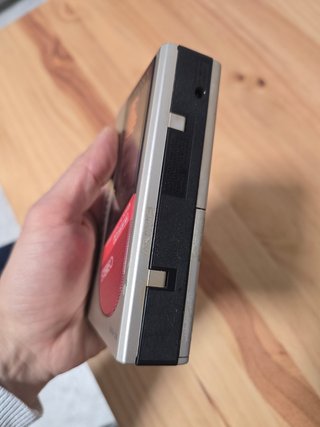 Walkman Sony WM-24 Plata y Rojo