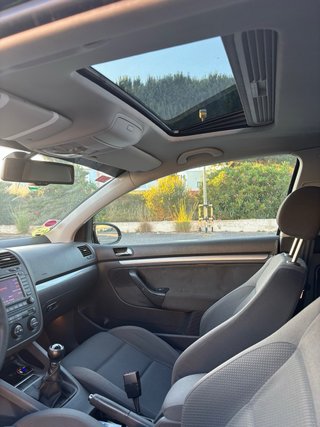 Volkswagen Golf 2005