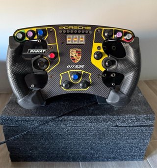 Base Fanatec Clubsport 2.5 + Volante Formula v2
