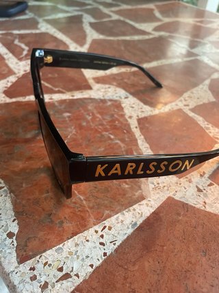 Gafas de sol negras