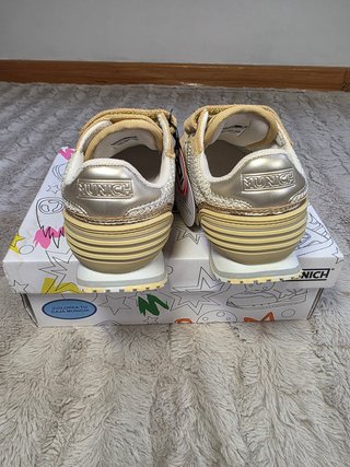 Munich Infantil talla 31 mostaza Velcro zapatillas