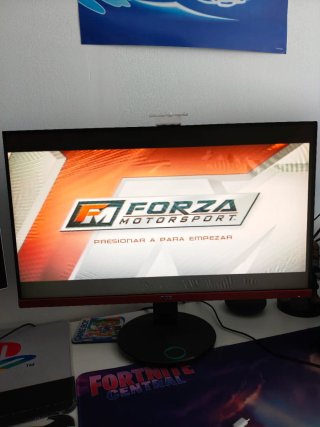 Xbox Clásica con Forza Motorsport