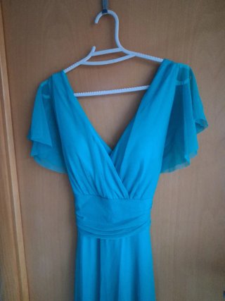 Vestido de graduación azul verdoso
