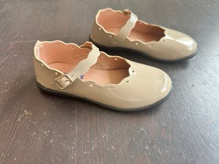 Zapatos charol niña talla 26
