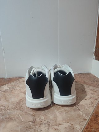 Zapatillas Calvin Klein Blancas y Negras
