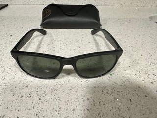 Gafas de sol Ray-Ban RB 4202