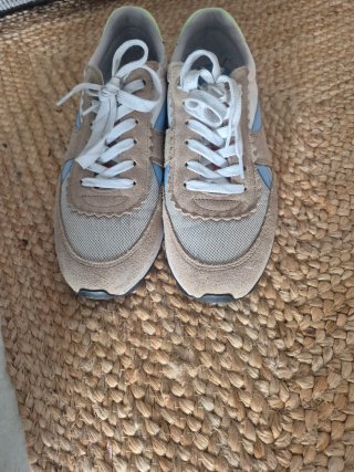 Zapatillas Bimba y Lola Beige y Azul