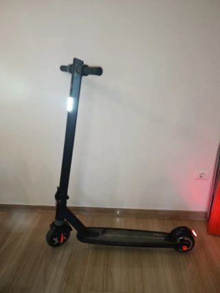 Patinete Eléctrico Negro R6
