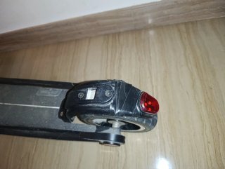 Patinete Eléctrico Negro R6