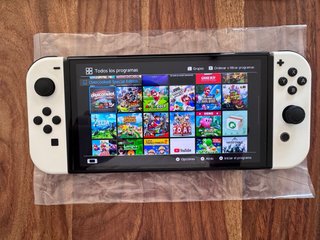 Nintendo Switch OLED Bianca e Nera