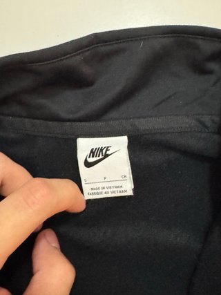 Chaqueta Nike Negra Media Cremallera