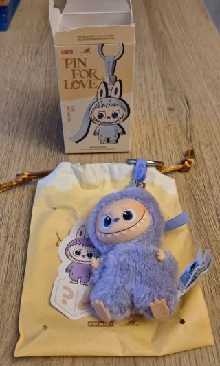 Labubu Pin for Love POP MART