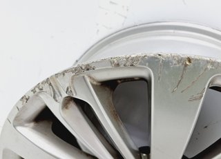R16 llanta peugeot 208 5228863