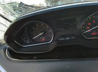 R16 llanta peugeot 208 5228863