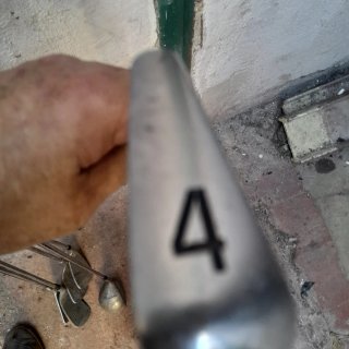 6 Palos de golf . Vendo juntos o por unidades