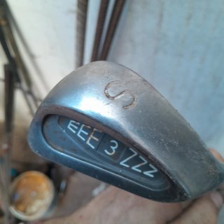 6 Palos de golf . Vendo juntos o por unidades
