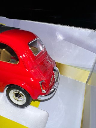 Fiat 500 F 1/18 Bburago