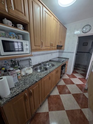 Cocina modular madera y piedra