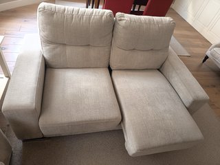 Sofá beige 2 plazas y Sofá beige 3 plazas
